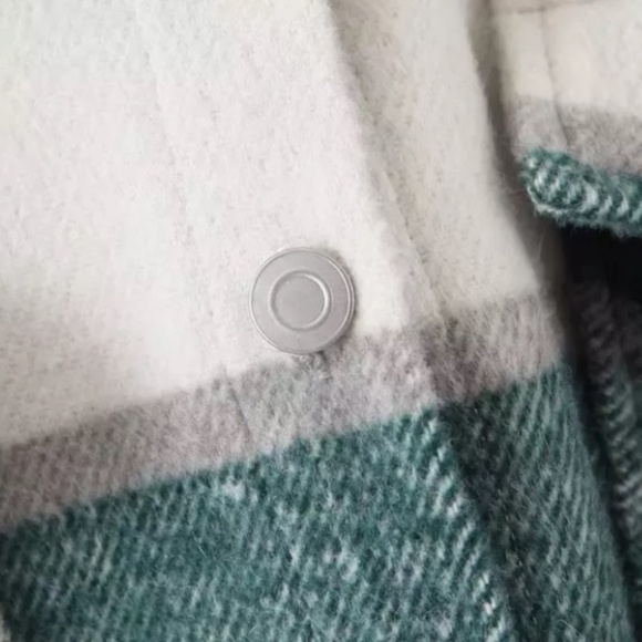 SOLD OUT Green Plaid Oversized Flannel Shacket Shirt Jacket - Picture 8 of 16